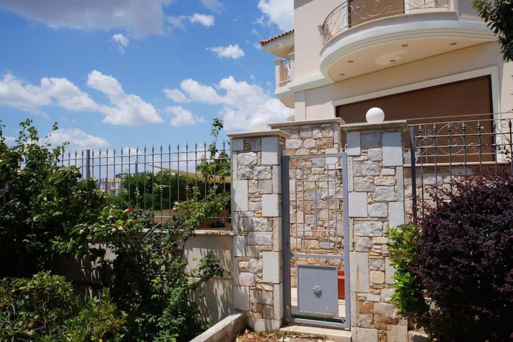 Apartment With A Garden, Bbq, Swimming Pool And Jacuzzi Dhrafi Экстерьер фото